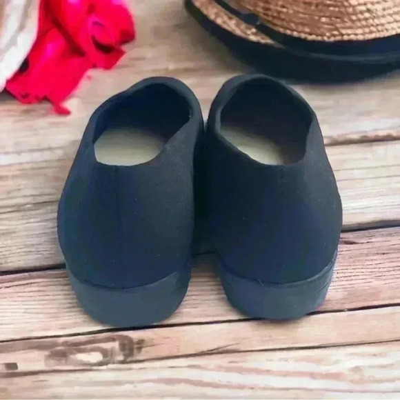 Worthington Sport Women’s size 7 Black Cloth Slip-On flats.  Great Condition - Picture 7 of 9